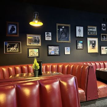 The Standard Pub - Booth, table and bar type seating. Tons of tvs for watching games. - Sports Bars Near Me - Modesto, California