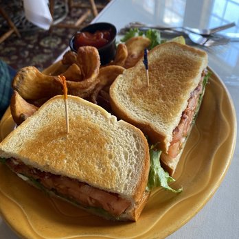 Dante's Creative Cuisine - BLT - Italian Near Me - Great Falls, Montana