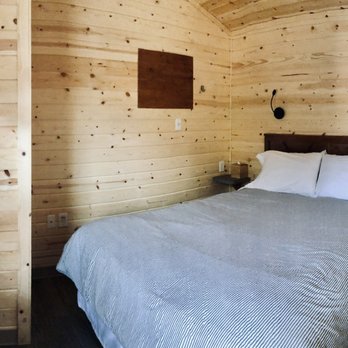 Sierra Meadows Cabins - Bedroom - Resorts Near Me - Ahwahnee, California Sierra Meadows Cabins - Bedroom - Resorts Near Me - Ahwahnee, California