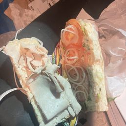Ordered 11-5-2023 There's no cheese and only two slices if that of meat.