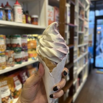 Orchard Grocer - Soft serve - blueberry and vanilla twist - Delis Near Me - New York, New York Orchard Grocer - Soft serve - blueberry and vanilla twist - Delis Near Me - New York, New York