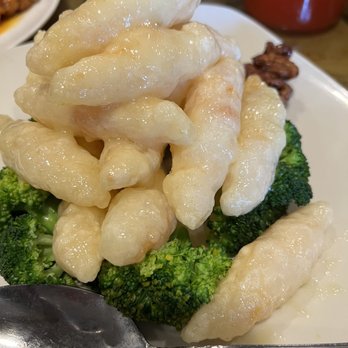 Yu's Mandarin - Honey Glazed Walnut Shrimp - Chinese Near Me - Schaumburg, Illinois