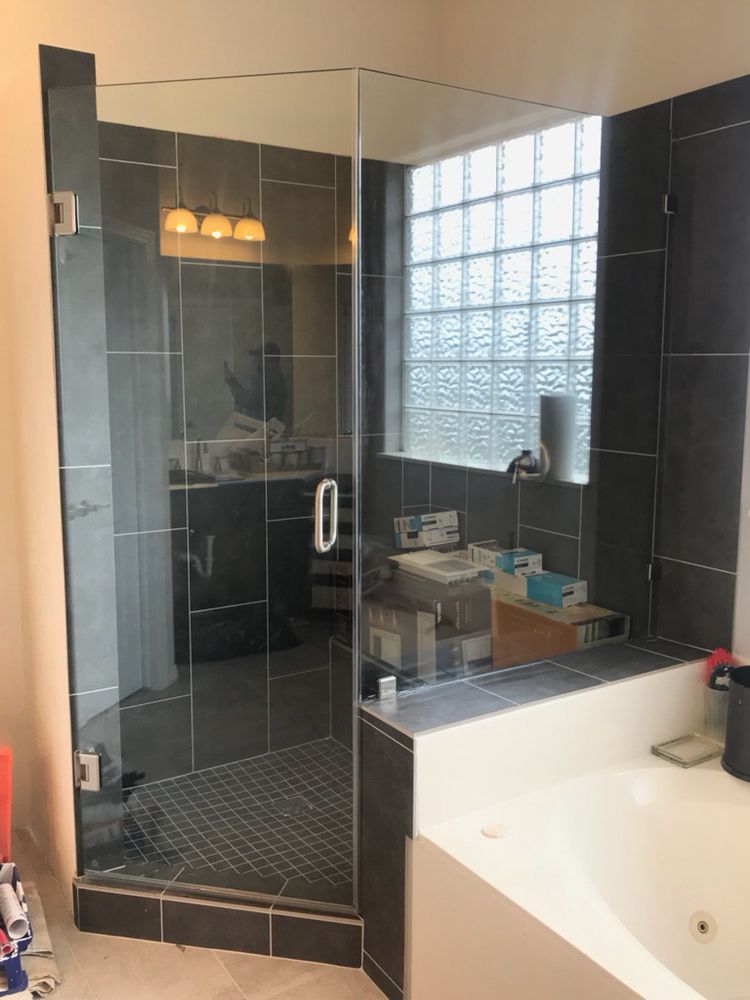 Slide of Lonestar Contracting