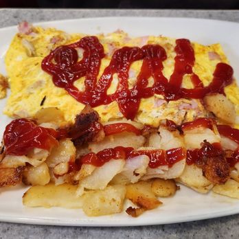 Andover Diner - an omelet with bacon and ketchup - Diners Near Me - Andover, New Jersey Andover Diner - an omelet with bacon and ketchup - Diners Near Me - Andover, New Jersey