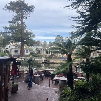 Shadowbrook - Terrace rite outside by the water - American Near Me - Capitola, California Shadowbrook - Terrace rite outside by the water - American Near Me - Capitola, California