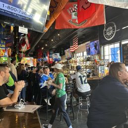 Seahawks + Mariners in town... busy day, but great service! Seahawks + Mariners in town... busy day, but great service!