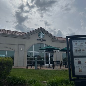 Starbucks - Coffee & Tea Near Me - Sacramento, California Starbucks - Coffee & Tea Near Me - Sacramento, California