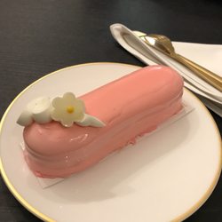 Lourse Warszawa - Pink Ribbon Cake
