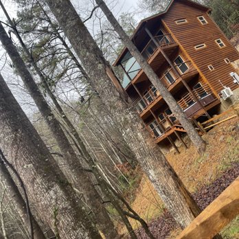 American Patriot Getaways - Nice setting once you get there. - Vacation Rentals Near Me - Pigeon Forge, Tennessee