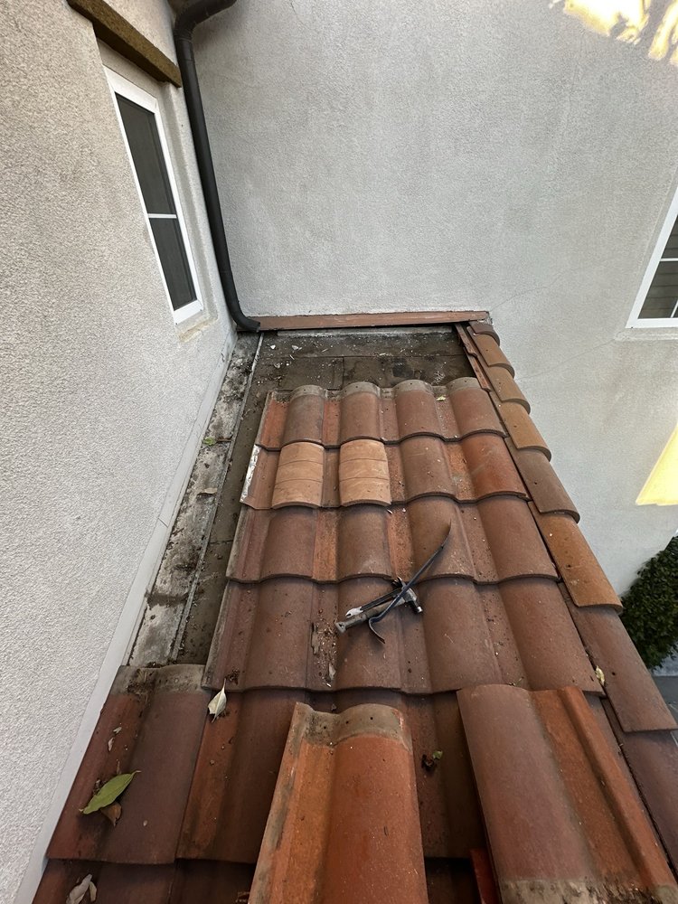 Slide of No Leaks Roofing