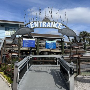 Manatee Viewing Center - Entrance - Zoos Near Me - Apollo Beach, Florida