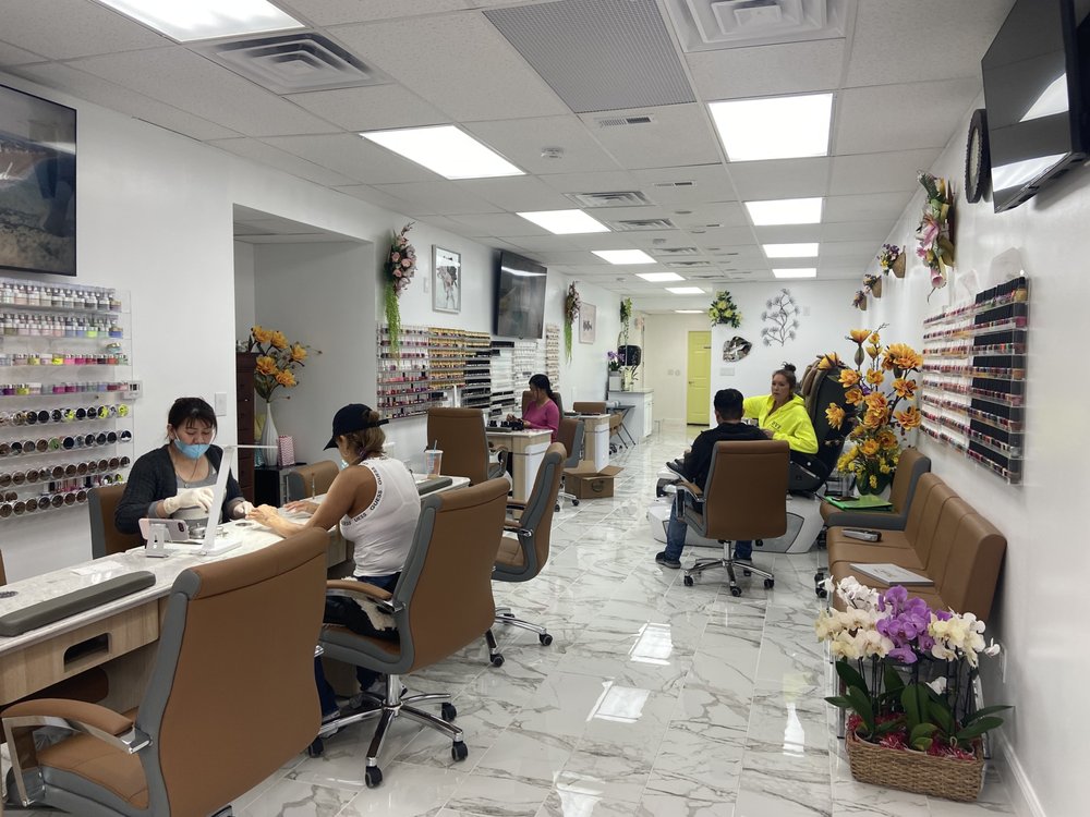 TINA’S NAIL SALON Updated October 2024 10 Photos 4014 Ventnor Ave