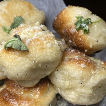 Cafe Gio - The most delicious garlic knots ever - Pizza Near Me - West Babylon, New York