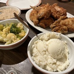 Eddie Whipp's - Family Style