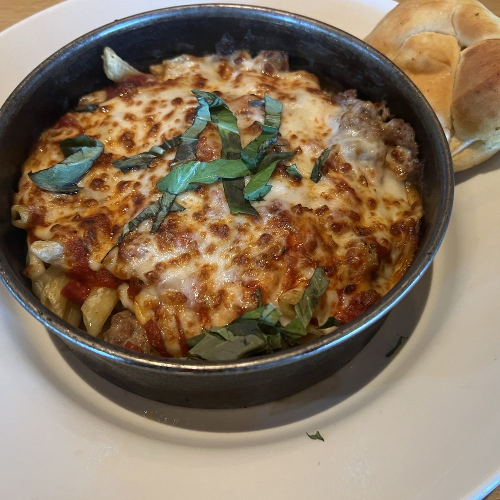 Deep dish baked ziti!!!!! Deep dish baked ziti!!!!!