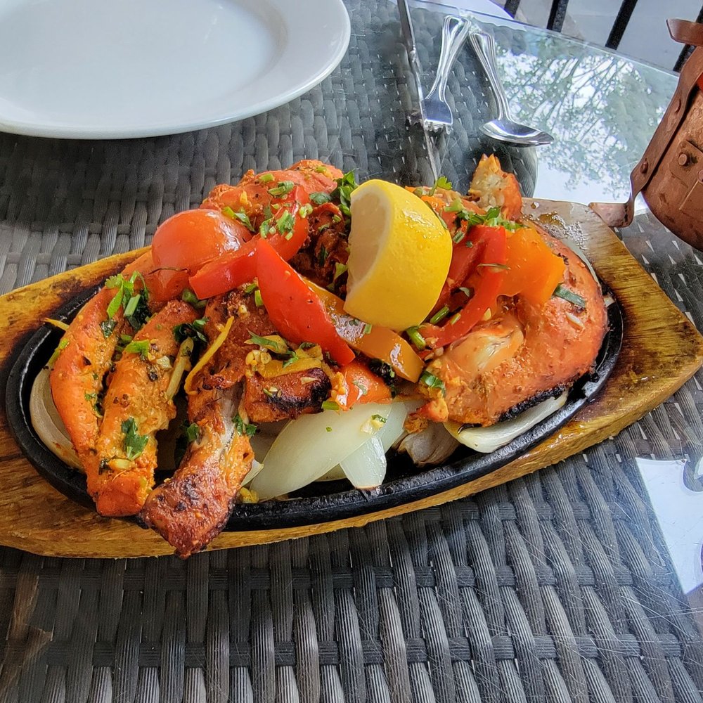 Warwick Arms - Tandoori chicken - Pubs Near Me - London, XGL