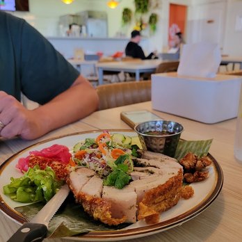 D-D Delight Restaurant - Lechon as a "small bite" - Asian Fusion Near Me - San Jose, California
