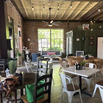 Crafted Dough - Seating, hi speed internet - Donuts Near Me - Murphy, North Carolina Crafted Dough - Seating, hi speed internet - Donuts Near Me - Murphy, North Carolina