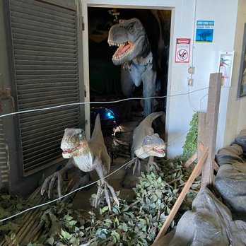 Kualoa Ranch - Props from Jurassic park - Tours Near Me - Kaneohe, Hawaii Kualoa Ranch - Props from Jurassic park - Tours Near Me - Kaneohe, Hawaii