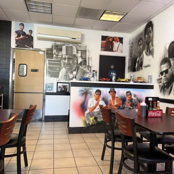 George's Cafe - Inside restaurant - Breakfast & Brunch Near Me - West Covina, California