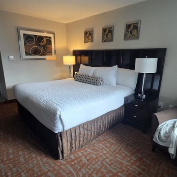 The Snoozzz Inn - Room - Hotels Near Me - Eureka, California The Snoozzz Inn - Room - Hotels Near Me - Eureka, California
