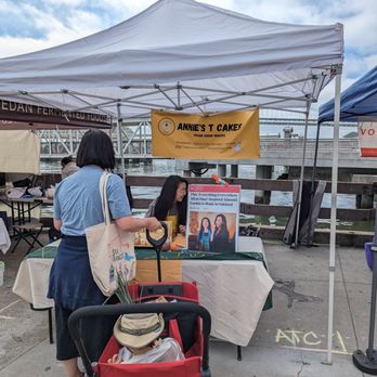 Annie's T Cakes - Ferry farmers market, 7/29/23 - Bakeries Near Me - Oakland, California