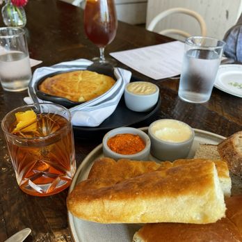 Barn8 on Hermitage Farm - Bread basket and old fashioned - New American Near Me - Goshen, Kentucky Barn8 on Hermitage Farm - Bread basket and old fashioned - New American Near Me - Goshen, Kentucky