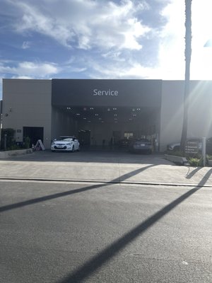5746 Van Nuys Blvd