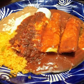 Mi Cozumel - Plate one of two of the "Special Dinner" meal for $17.99 - Mexican Near Me - Cincinnati, Ohio