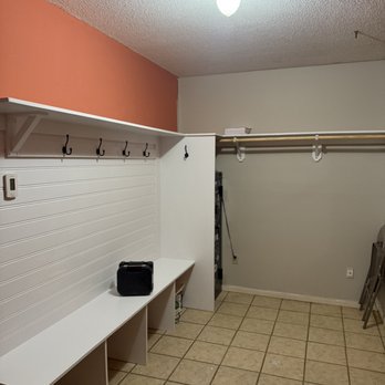 E Murphy Enterprises - Small mudroom project - General Contractors Near Me - Raymond, New Hampshire