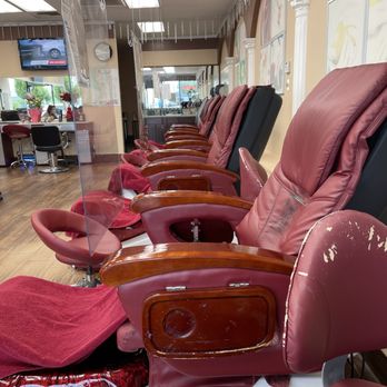 Sky Nails Spa - Pedicure spa chairs have many massage features to focus the relief just where you want it. Some have a little wear as well. - Nail Salons Near Me - Covina, California Sky Nails Spa - Pedicure spa chairs have many massage features to focus the relief just where you want it. Some have a little wear as well. - Nail Salons Near Me - Covina, California