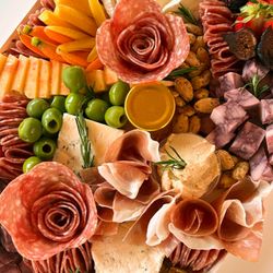 Grazing Box - San Diego - Charcuterie board