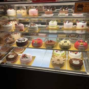 Breeze Bakery Cafe - Bakeries Near Me - Annandale, Virginia