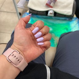Final manicure. Final manicure.