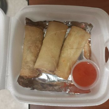 Thai Metta Restaurant - Egg Rolls - Thai Near Me - Fort Wayne, Indiana