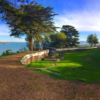 Black Point Battery - Beautiful View looking down at The Bay - Parks Near Me - San Francisco, California Black Point Battery - Beautiful View looking down at The Bay - Parks Near Me - San Francisco, California