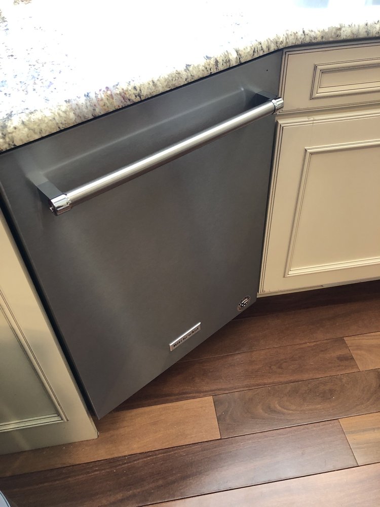 GRAND APPLIANCE AND TV with photos Updated August 2024 26 Photos & 12 Reviews 2222 E 53rd