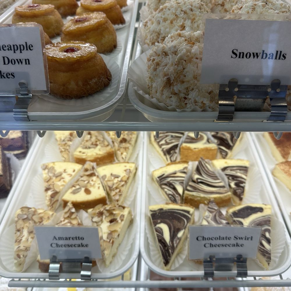 Missouri Baking Company - Sooo many choices - Bakeries Near Me - Saint Louis, Missouri Missouri Baking Company - Sooo many choices - Bakeries Near Me - Saint Louis, Missouri
