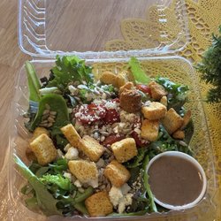 i Feel Good Yoga & Juice Bar - Apple celery salad with house made balsamic