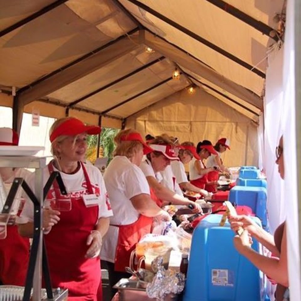 Arizona Propane - freshly made treats, pierogi eating contest, hot fresh food, waiting in line for yummies made with the help of Arizona Propane! Win! Win!! - Propane Near Me - Mesa, Arizona Arizona Propane - freshly made treats, pierogi eating contest, hot fresh food, waiting in line for yummies made with the help of Arizona Propane! Win! Win!! - Propane Near Me - Mesa, Arizona