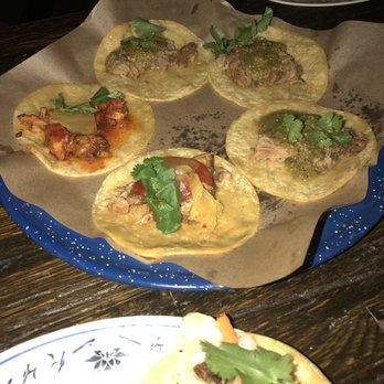 Broken English Taco Pub - The Loop - Carnitas Chicken - Mexican Near Me - Chicago, Illinois Broken English Taco Pub - The Loop - Carnitas Chicken - Mexican Near Me - Chicago, Illinois