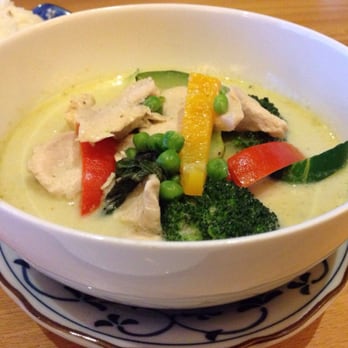 Ma Now Thai Kitchen - Green chicken curry - Thai Near Me - Coquitlam, British Columbia