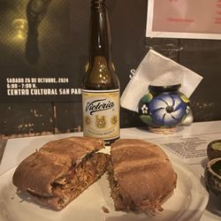 La Popular - Torta de cochinita pibil