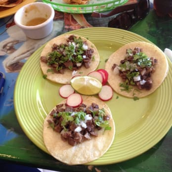El Rincon Zacatecano - Tacos traditionales with tongue - Mexican Near Me - Manchester, New Hampshire El Rincon Zacatecano - Tacos traditionales with tongue - Mexican Near Me - Manchester, New Hampshire