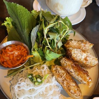 District One Kitchen and Bar - Lump crab eggrolls Sep 2023 - Asian Fusion Near Me - Las Vegas, Nevada District One Kitchen and Bar - Lump crab eggrolls Sep 2023 - Asian Fusion Near Me - Las Vegas, Nevada