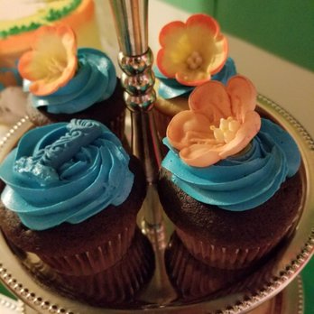 Dulce Cakes & Desserts - Bakeries Near Me - New York, New York
