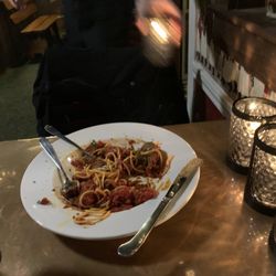 Dantes Bistro Bar & Grill