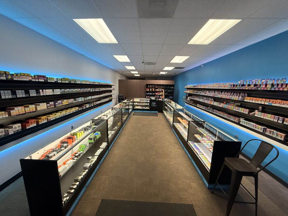 Social spots from Serenity Vapors & Exotic Snacks