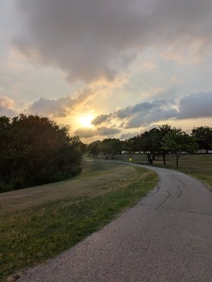Arthur Storey Park by null