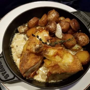 Le Chat Blanc - Suprême de poulet - French Near Me - Paris, 75 Le Chat Blanc - Suprême de poulet - French Near Me - Paris, 75
